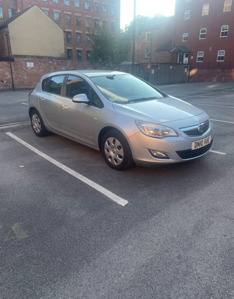 Vauxhall, ASTRA, Hatchback, 2010, Manual, 1598 (cc), 5 doors