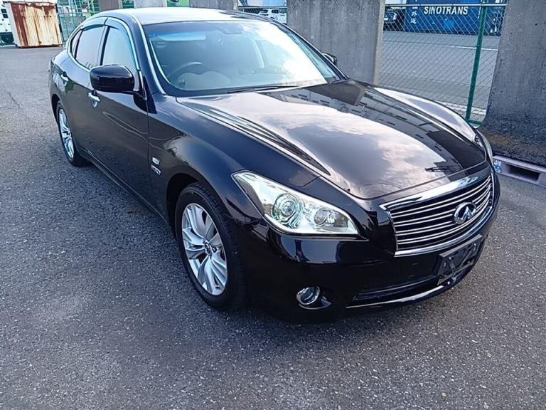 Nissan Fuga 350GT Hybrid VIP