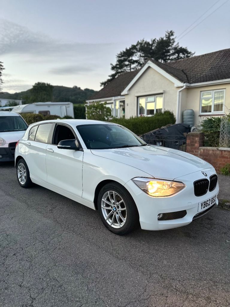 BMW, 1 SERIES, Hatchback, 2012, Manual, 1995 (cc), 5 doors