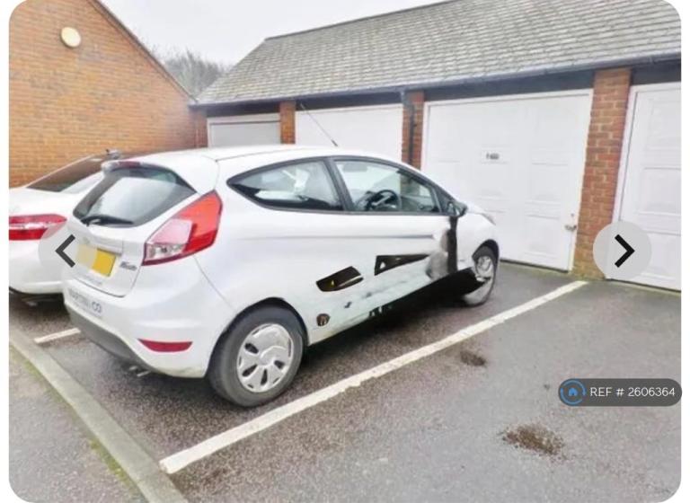 image for 3 bedroom flat in Duckmill Crescent, Bedford, MK42 (3 bed) (#2606364)