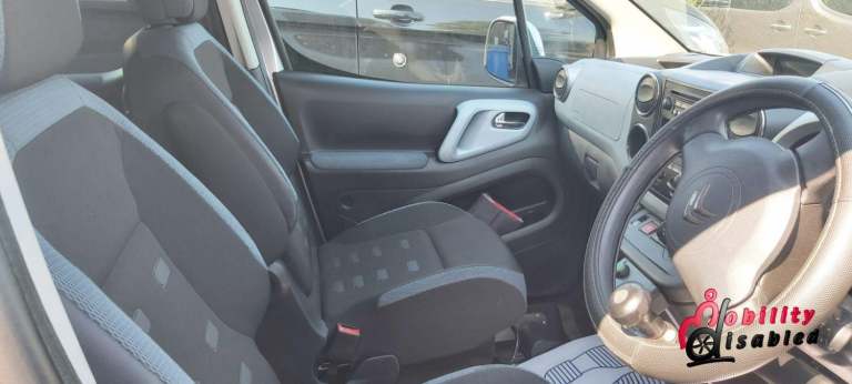 CITROEN BERLINGO 1.6 e-HDi XTR Driver Transfer &amp;/or Up Front Wheelchair Access