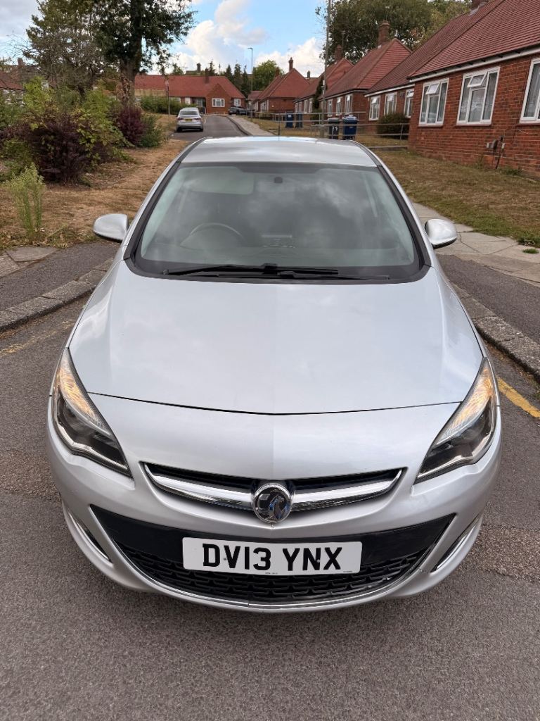 Vauxhall, ASTRA, Hatchback, 2013, Manual, 1398 (cc), 5 doors