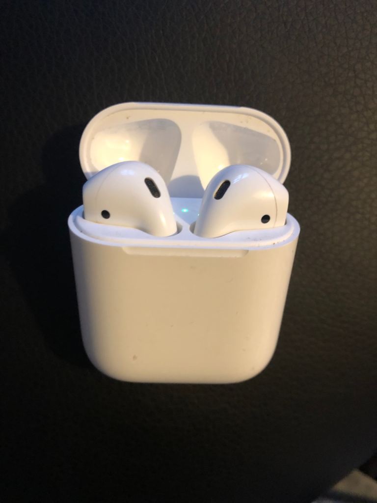Apple AirPods 2 2019 