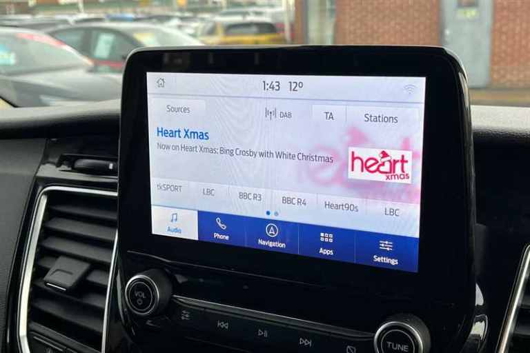 2022 Ford Tourneo Custom L2 320 Titanium 2.0 Diesel Automatic Start/Stop (130ps) Minibus Diesel A...