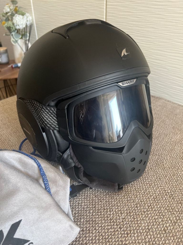 Motor cycle helmet