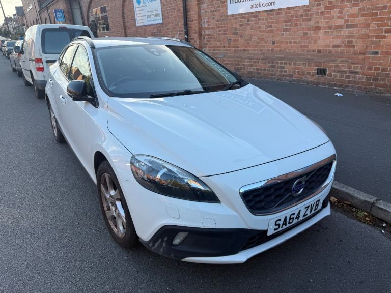 Volvo, V40, Hatchback, 2014, Manual, 1560 (cc), 5 doors