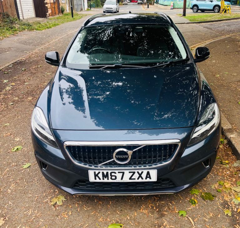 Volvo V40 Cross Country T3 2017 – ULEZ FREE – MOT JULY 2027 – 84K Miles