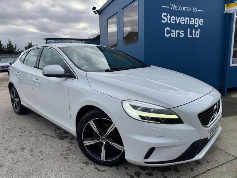 2018 Volvo V40 2.0 T3 GPF R-Design Nav Plus Euro 6 (s/s) 5dr HATCHBACK Petrol Manual