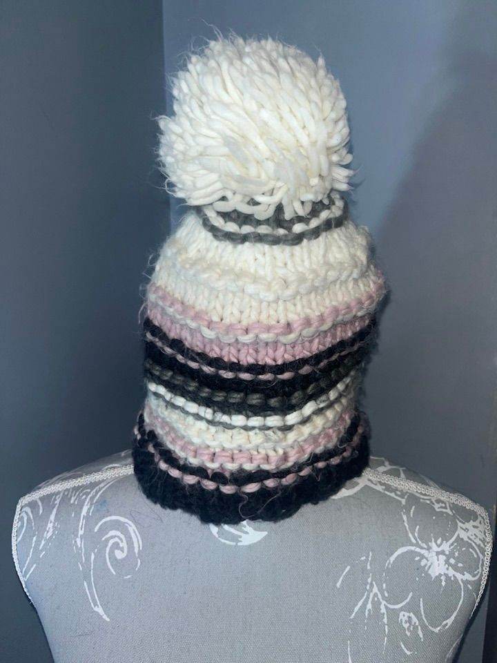 Bobble Hat and Long Scarf Matching Set from Dorothy Perkins Grey/Pink/White/Ivory