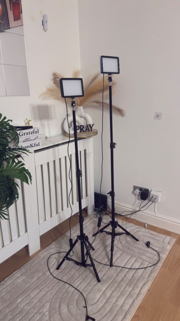 2 LED video lights set. 