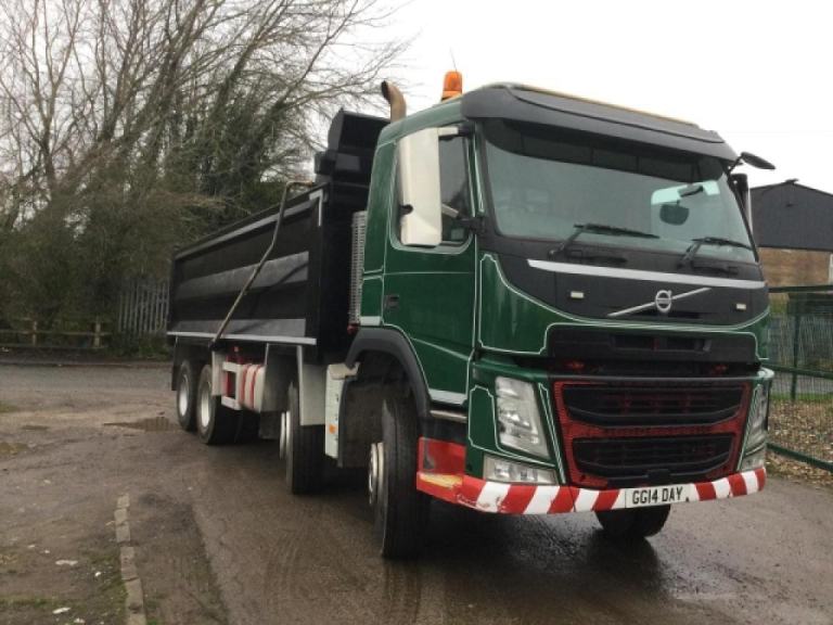 2014 VOLVO FM11 