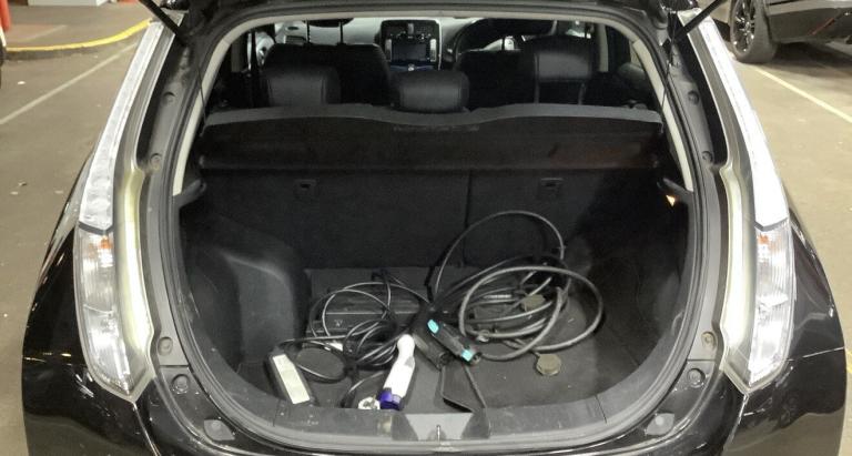 NISSAN LEAF 30kWh Tekna Black Electric Automatic 5dr SATNAV+LEATHER+1 KEEPER