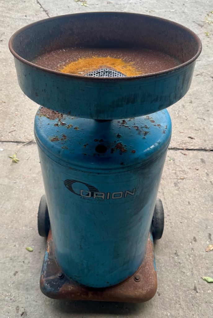WORKSHOP OIL DRAINER