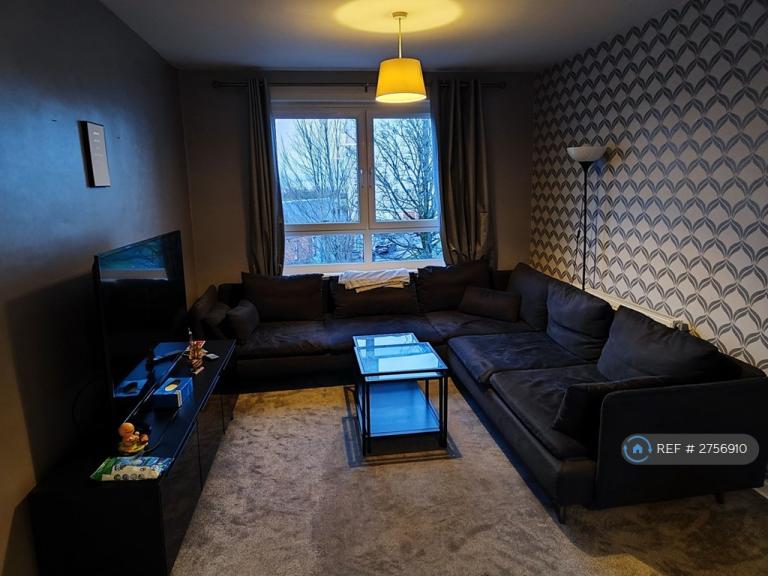 2 bedroom flat in Court Road, Port Glasgow, PA14 (2 bed) (#2756910)