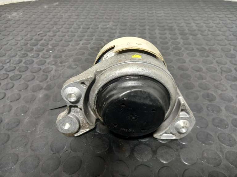 Mercedes Glc Engine Mount 2015-2023 A2532402500
