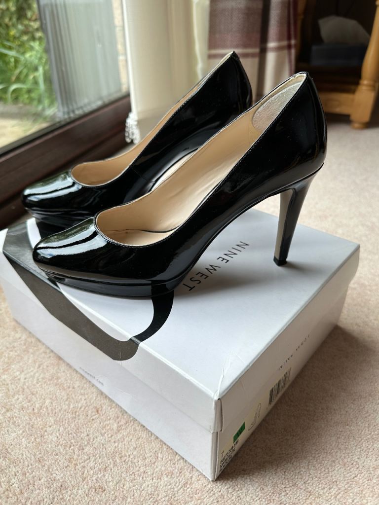Black patent court shoes