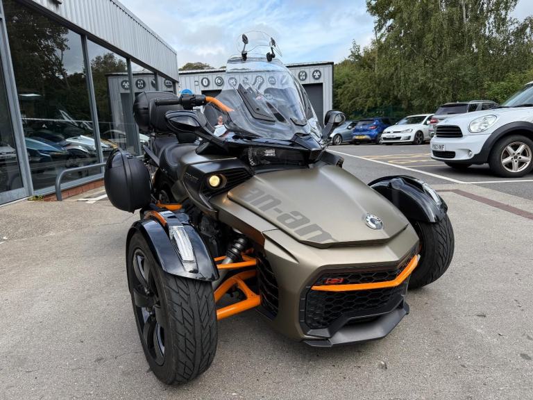 2019 CAN-AM SPYDER F3 S 1330 cc 6 speed semiautomatic trike in liquid titanium