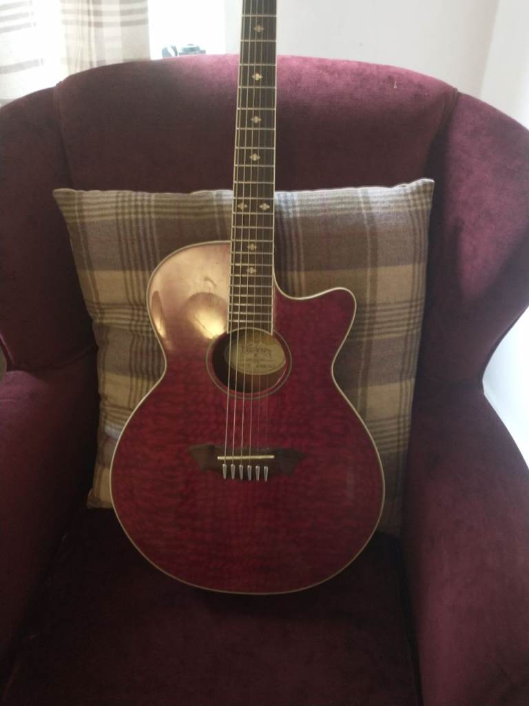Beautiful Washburn EA18TR electro-acoustic guitar 