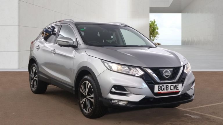 2018 Nissan Qashqai 1.5 dCi N-Connecta 5dr ++ PANROOF / NAV / CAMERA / ULEZ ++ HATCHBACK Diesel M...