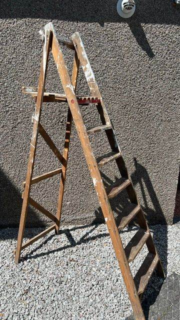 wooden step ladders