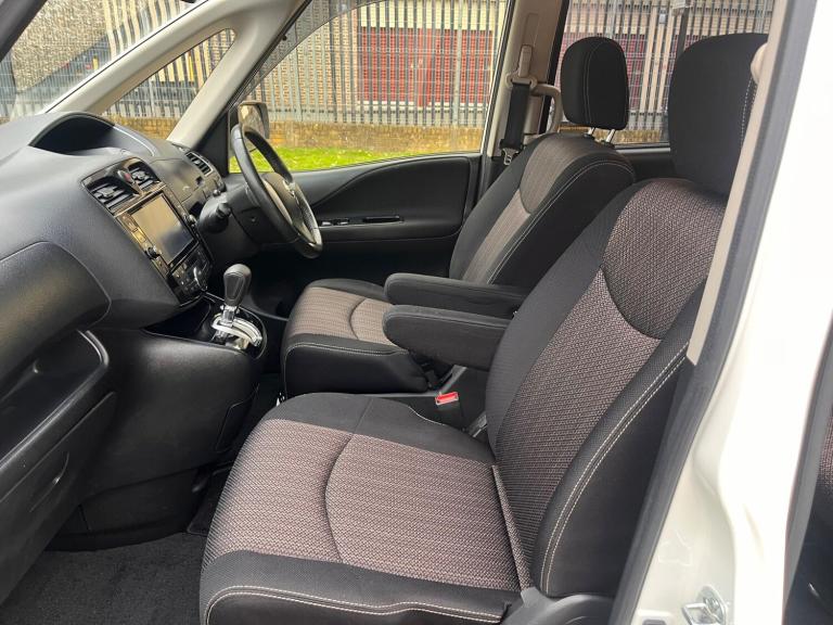  Nissan Serena 2.0 PETROL HYBRID HIGHWAY STAR AUTO Petrol/Electric Hybrid Automatic