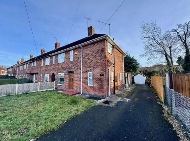 3 bed 2 bath spacious house 
