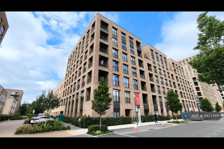 2 bedroom flat in Gladness House, London, NW9 (2 bed) (#2837450)