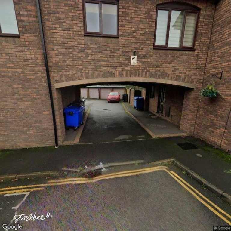 Garage to rent in Windsor (SL4) | Stashbee