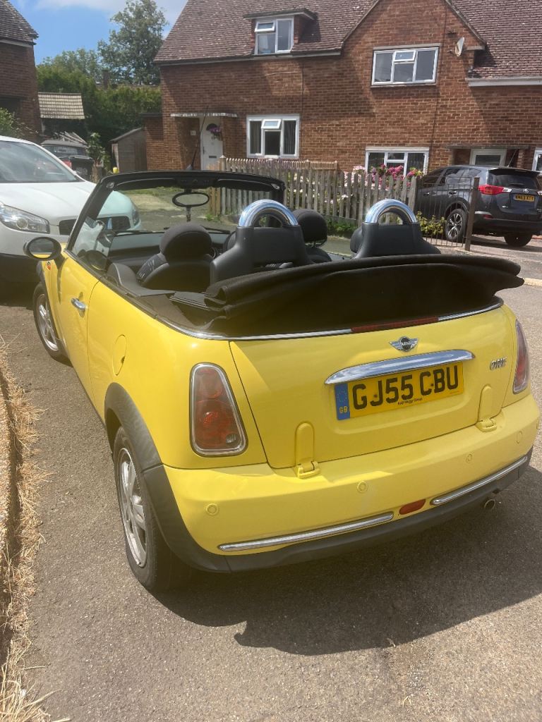 Mini, CONVERTIBLE, Convertible, 2005, Manual, 1598 (cc), 2 doors