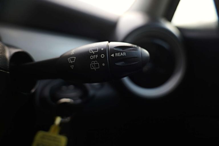 2008 MINI Hatch 1.4 One 3dr Hatchback Petrol Manual