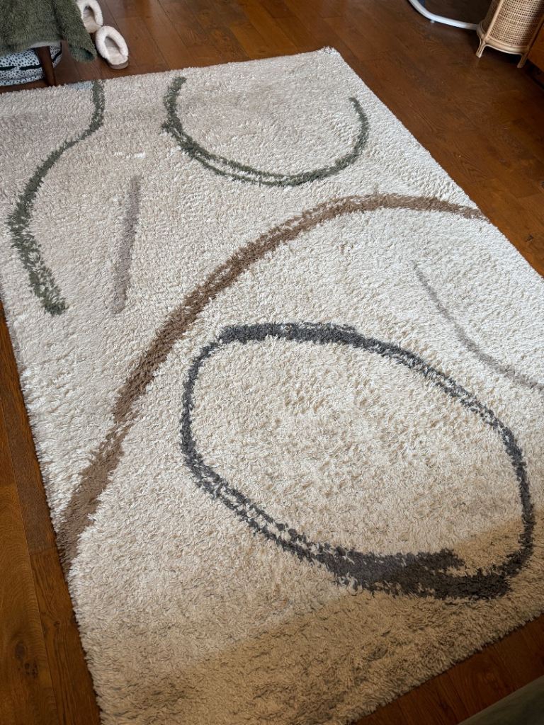 Mid century modern style rug