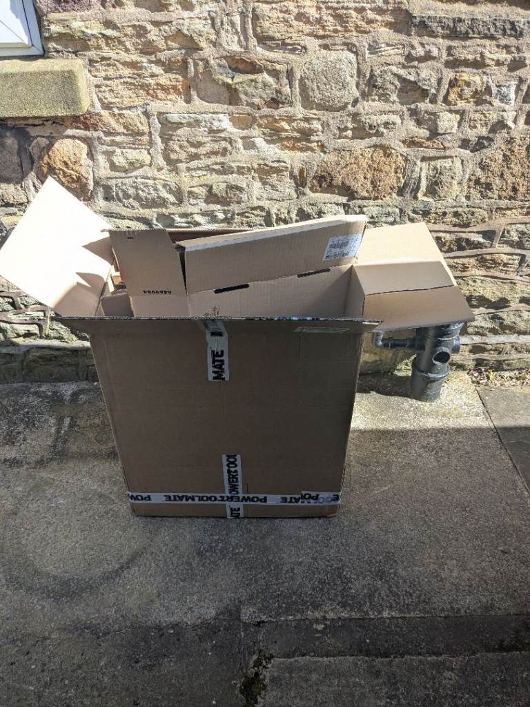 Free Cardboard boxes & bubble wrap 