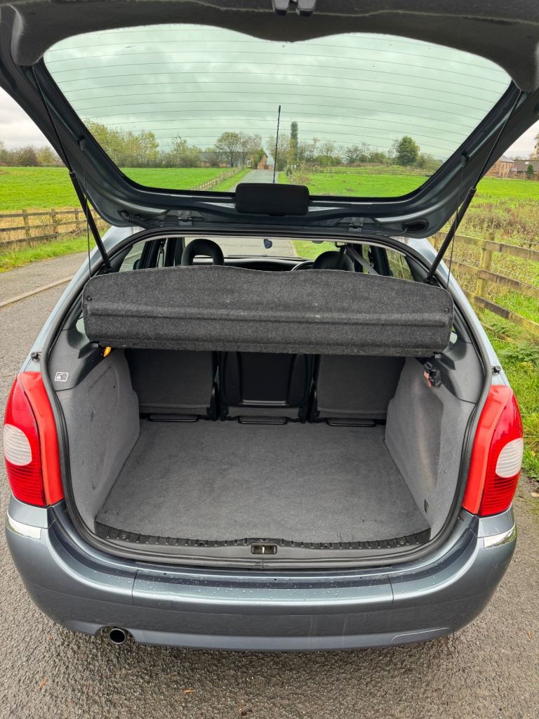 Citreon xsara picasso 1.6i 16v desire 