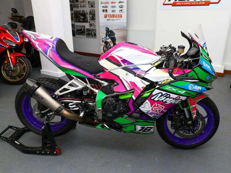 2024 Kawasaki Ninja ZX-4RR Junior Supersport Race Bike. MSS Built. £10,995