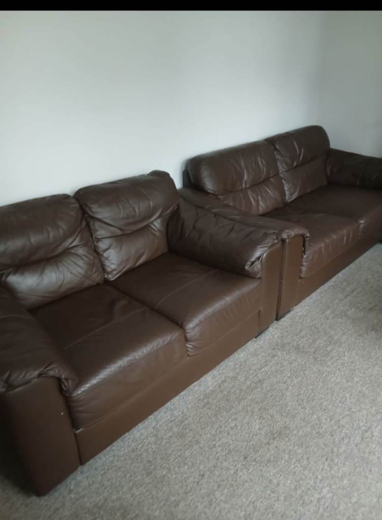 FREE SOFAS – COLLECTION FROM ORPINGTON