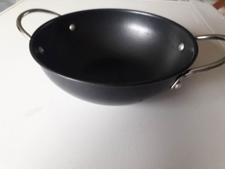Quality Non-Stick Balti Dish - 16cm x 5.5cm deep