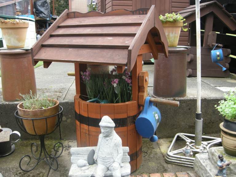Garden Patio Wishing Well.