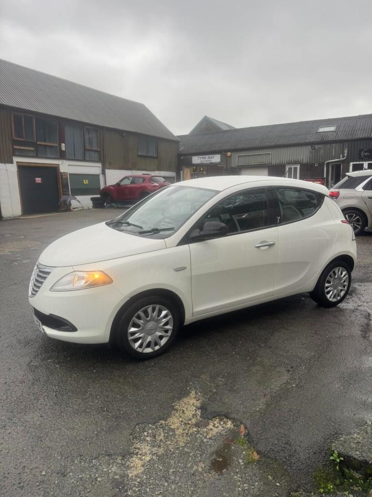 2012 Chrysler Ypsilon 1.2 S 5dr HATCHBACK Petrol Manual