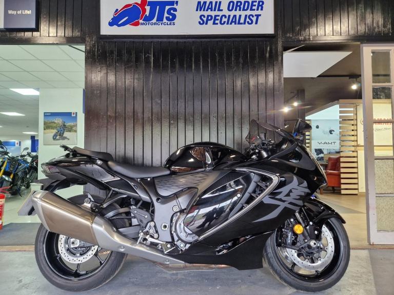 2025 SUZUKI GSX1300R HAYABUSA in BLACK