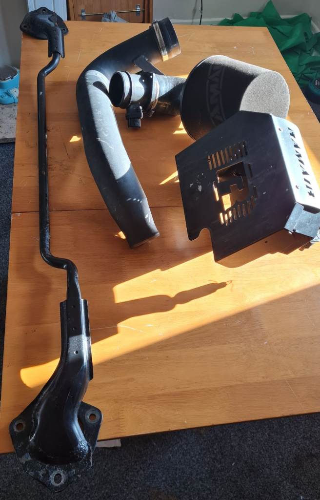 Ram air induction kit and front strut brace 