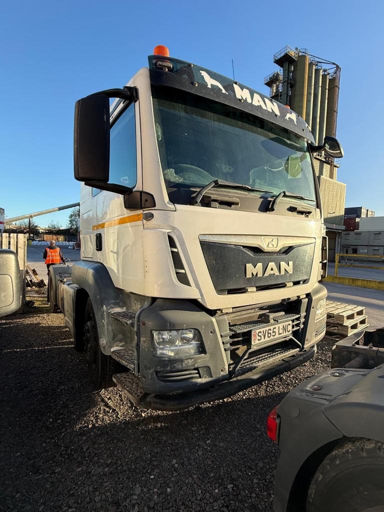 MAN/ ERF TGS 4x2 Artic Units 