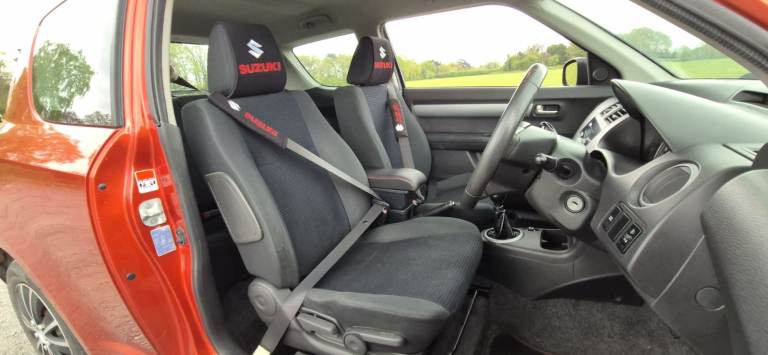 A beautiful car - 2009 Suzuki Swift - Sunlight Copper Pearl - 1.3 GL Petrol Manual 3 door