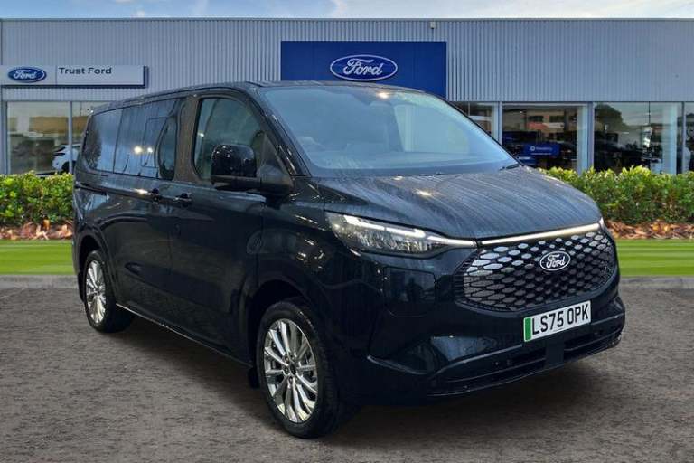 2025 Ford E-Tourneo Custom 340 Titanium X AUTO L1 SWB 8 Seat Minibus RWD 160kW 65kWh Low Roof Aut...