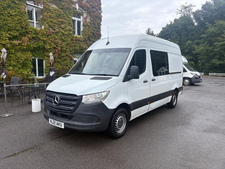 2021 Mercedes-Benz Sprinter 2.0 315 Progressive L2H2 Euro 6 9 seats crew van
