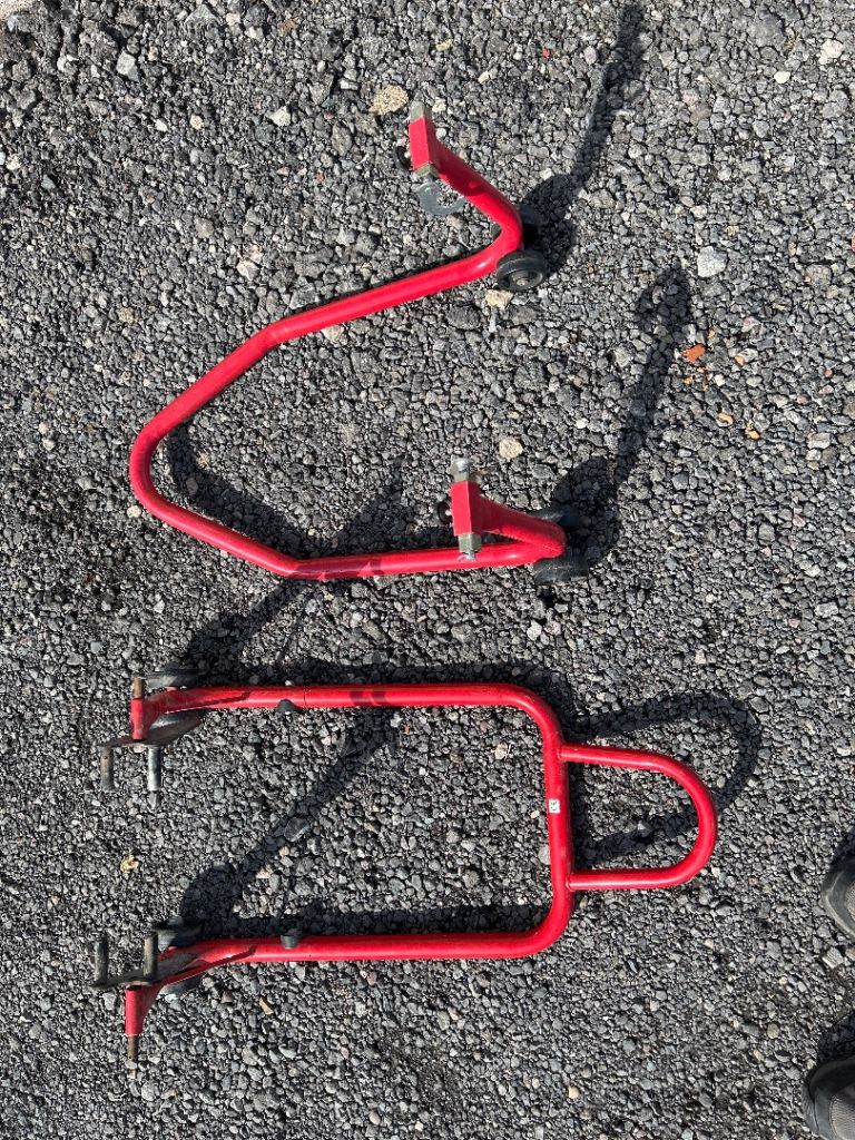Motorcycle axle stands 