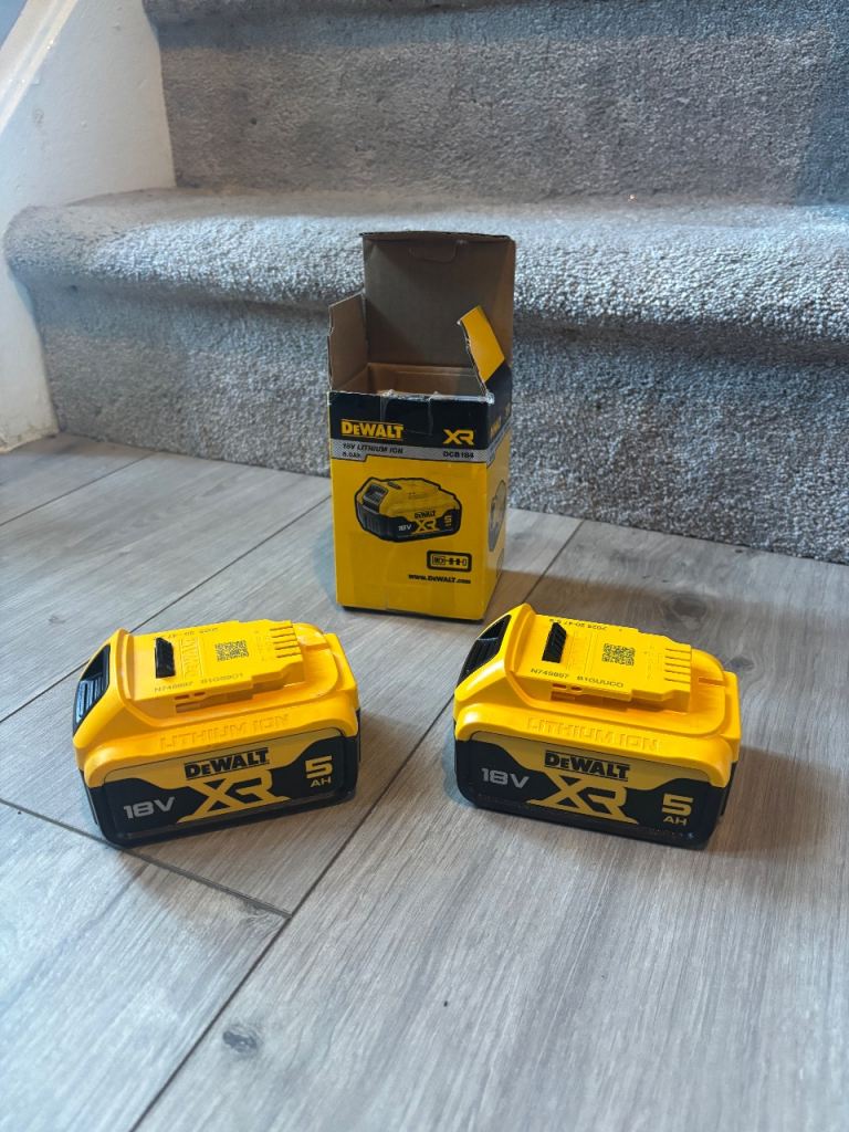 Dewalt 18v XR 5amp battries 