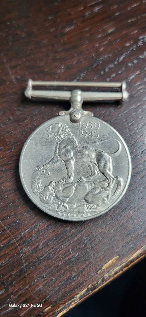 1939-45 British & Commonwealth WWII Service Medal - George VI