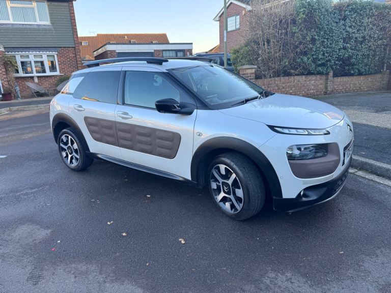 Citroen, C4 CACTUS, Hatchback, 2015, Manual, 1199 (cc), 5 doors