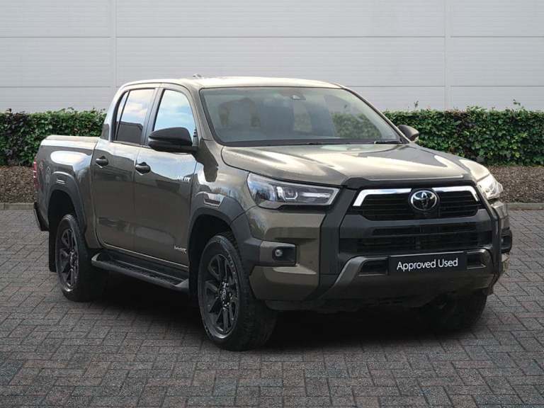 2024 Toyota Hilux Invincible X D/Cab Pick Up 2.8 D-4D PICK UP DIESEL Manual