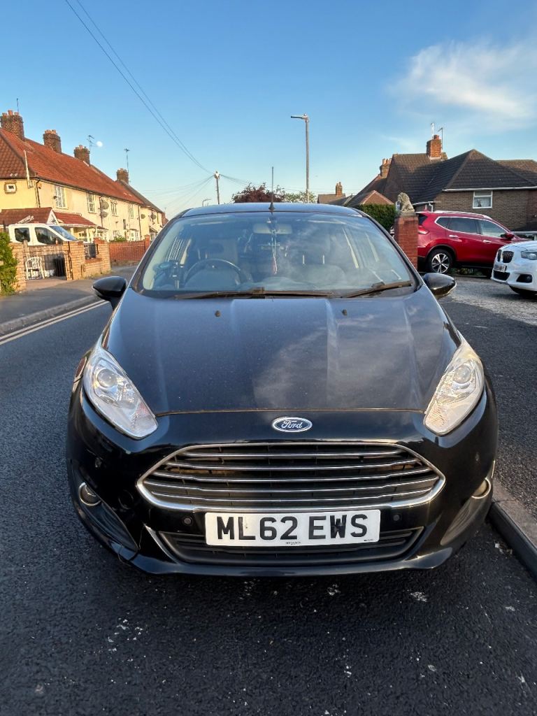 Ford, FIESTA, Hatchback, 2012, Manual, 1242 (cc), 3 doors